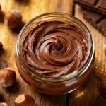 Questa crema spalmabile è identica alla Nutella, ma costa la metà